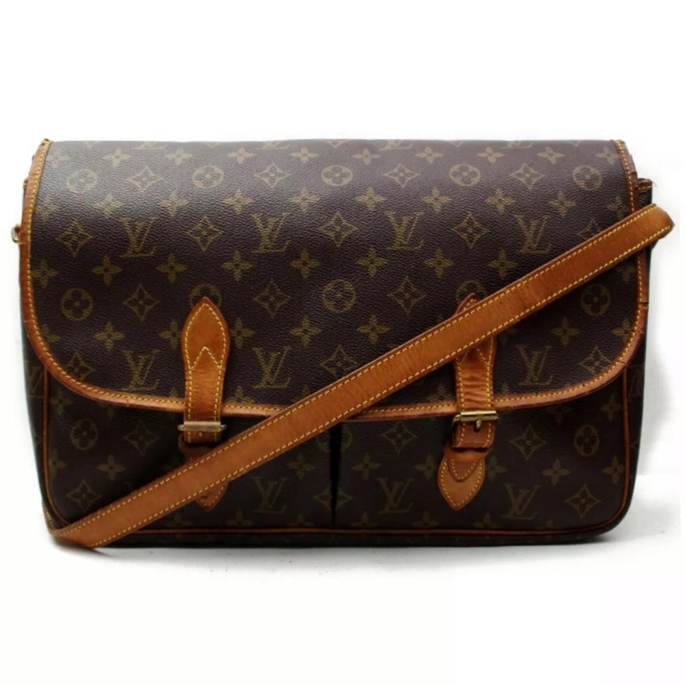 Louis Vuitton Gibeciere Shoulder Bag